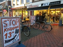 Winkel belettering , reclame borden