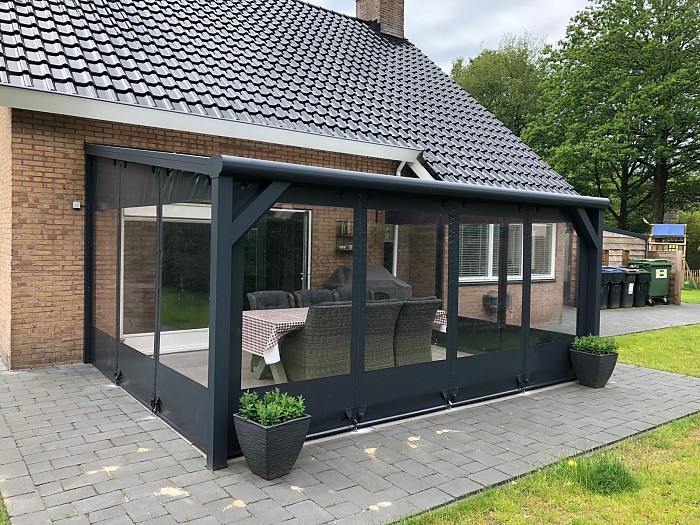 Verandazeil, warme en gezellige afdichting voor uw veranda