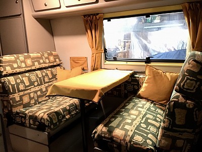 autobekleding,skai,kunstleder,leder,stoffering camper,kampeerauto stoffering
